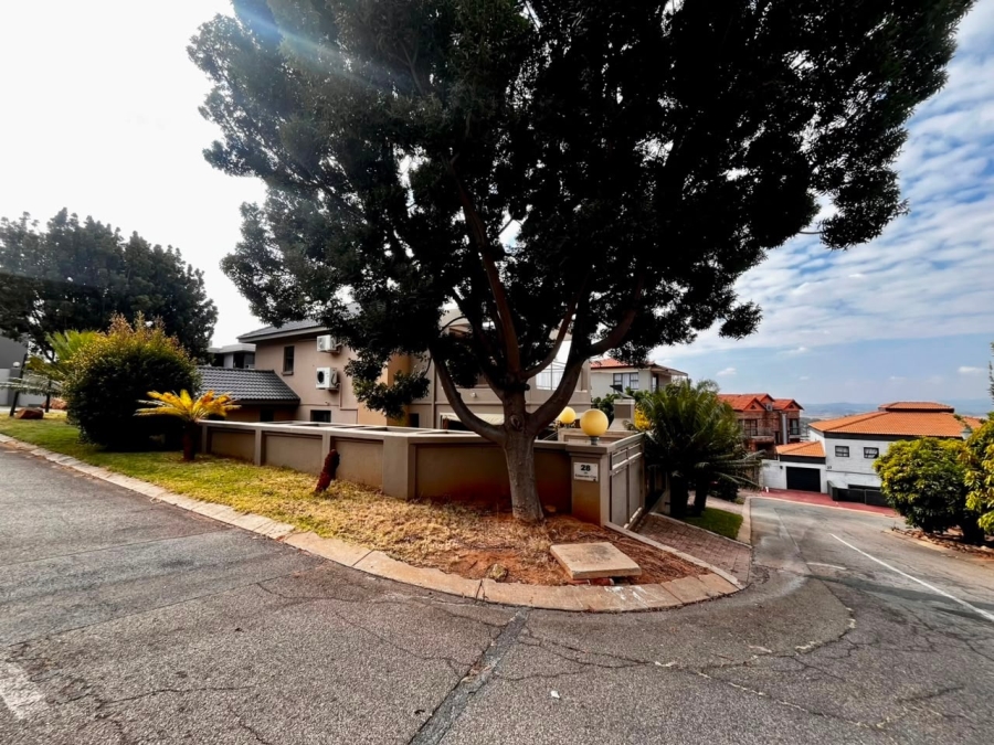 To Let 3 Bedroom Property for Rent in Cashan North West